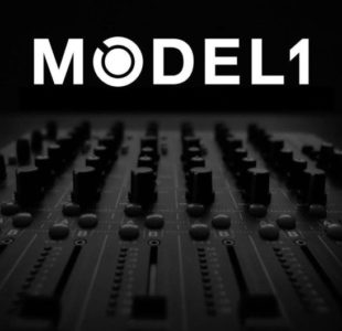 Model1 Play Differently aterriza en Dj School